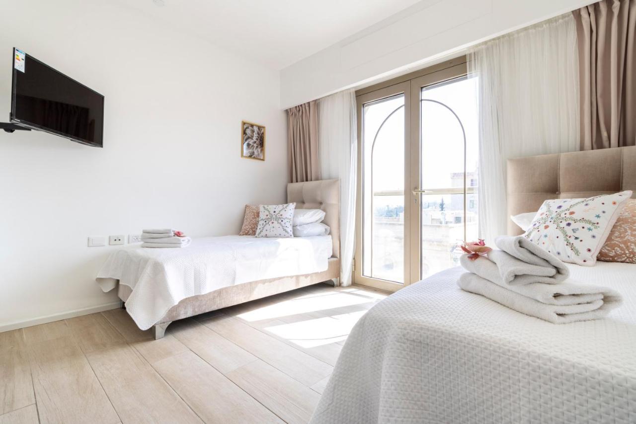 Luxury Three-Bedroom/Terrace Over Old City View Jerusalem Eksteriør bilde